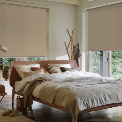 Dormitorio Cortinas Roller Black Out con el exclusivo mecanismo Quantum®